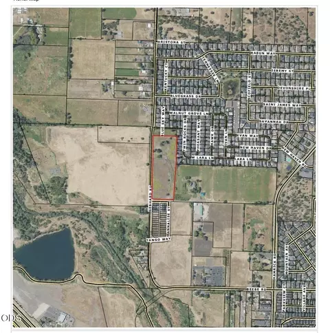 4922 Gebhard Rd, Central Point, OR 97502