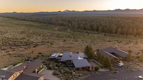 62608 Sparrow Hawk Cir, Bend, OR 97703