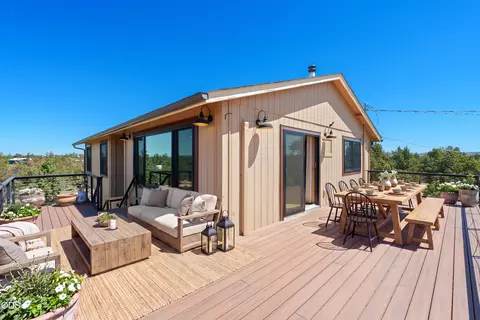 4855 NW 57th St, Redmond, OR 97756