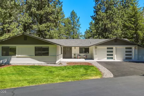 20422 Bullblock Rd, Bend, OR 97702