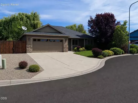 3272 Nellie Ettinger Ln, Medford, OR 97504