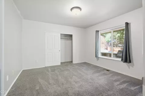 Bedroom - 1056 Highlands Dr, Eagle Point, OR 97524 photo 6 of 8