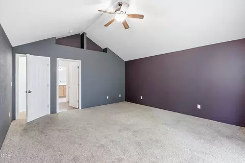 Bedroom - 1056 Highlands Dr, Eagle Point, OR 97524 photo 3 of 8