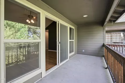 Exterior - 1056 Highlands Dr, Eagle Point, OR 97524 photo 5 of 10