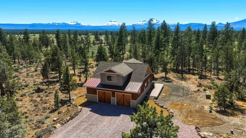 16670 Jordan Rd, Sisters, OR 97759