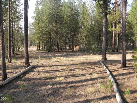 15845 Twin Dr, La Pine, OR 97739 photo 4