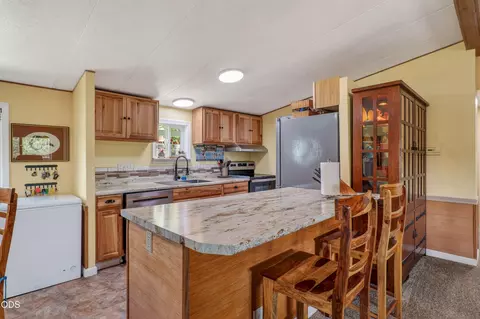 130 Kitty Dr, Eagle Point, OR 97524 photo 8