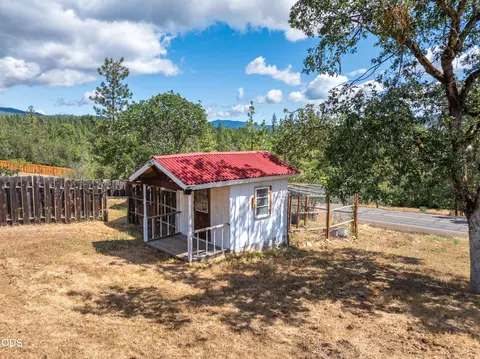 130 Kitty Dr, Eagle Point, OR 97524 photo 35
