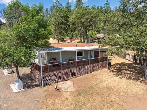 130 Kitty Dr, Eagle Point, OR 97524 photo 25