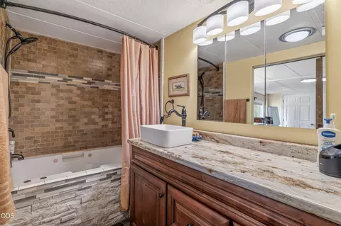 130 Kitty Dr, Eagle Point, OR 97524 photo 17
