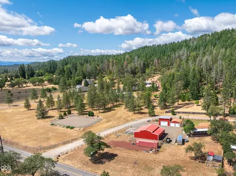 130 Kitty Dr, Eagle Point, OR 97524 photo 39
