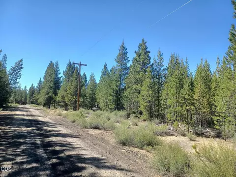 gabriel court, Crescent, OR 97733