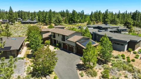 View/Area - 19372 Seaton Loop, Bend, OR 97702 photo 1 of 9