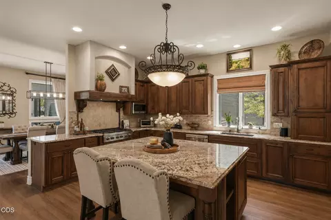 Kitchen - 19372 Seaton Loop, Bend, OR 97702 photo 2 of 6