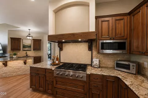 Kitchen - 19372 Seaton Loop, Bend, OR 97702 photo 1 of 1