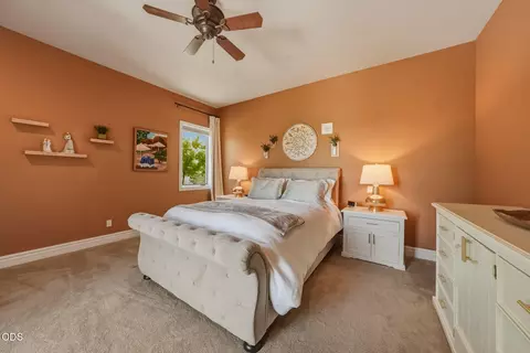 Bedroom - 19372 Seaton Loop, Bend, OR 97702 photo 1 of 9