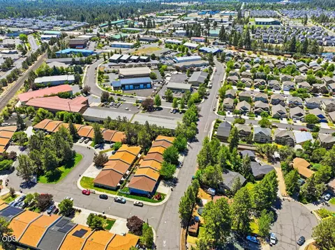 View/Area - 980 SE Centennial, Bend, OR 97702 photo 3 of 6