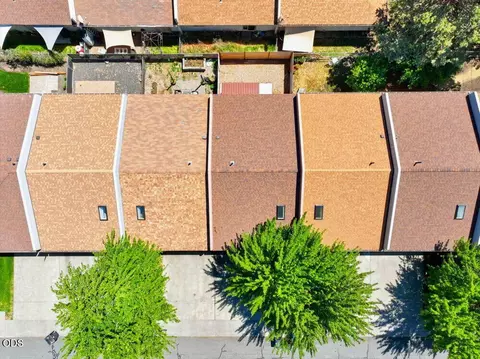 View/Area - 980 SE Centennial, Bend, OR 97702 photo 1 of 6