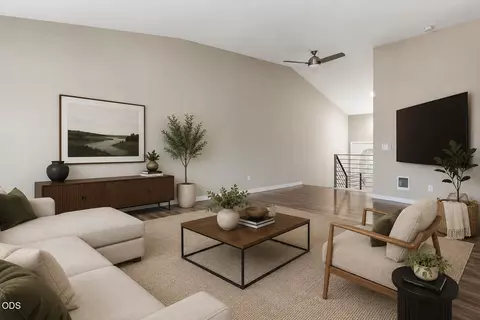 Living - 980 SE Centennial, Bend, OR 97702 photo 2 of 6