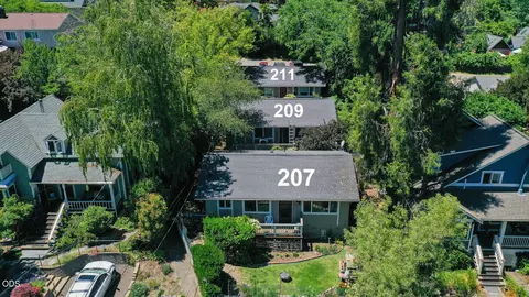 207 Gresham Street Units 207 209 211 St UNIT S 207, 209, 211, Ashland, OR 97520