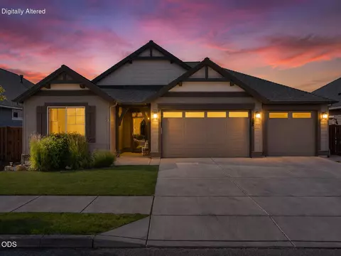 895 NE Hudspeth Cir, Prineville, OR 97754
