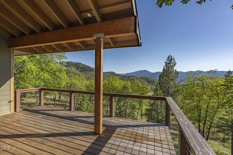 Exterior - 22494 Jefferson Rd, Ashland, OR 97520 photo 4 of 10
