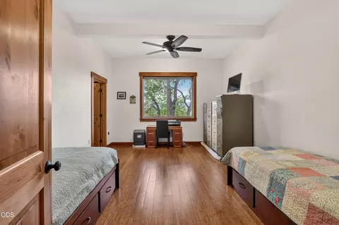 Bedroom - 22494 Jefferson Rd, Ashland, OR 97520 photo 5 of 6