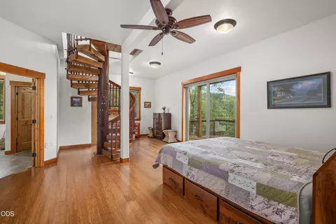 Bedroom - 22494 Jefferson Rd, Ashland, OR 97520 photo 3 of 6