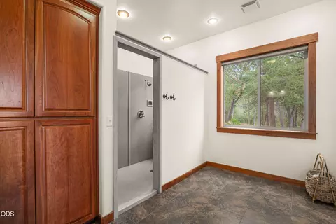 Other - 22494 Jefferson Rd, Ashland, OR 97520 photo 6 of 28