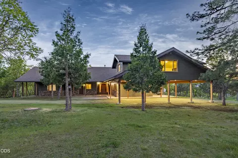 Exterior - 22494 Jefferson Rd, Ashland, OR 97520 photo 2 of 10