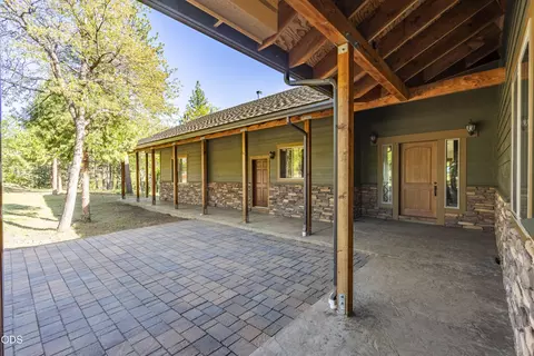 Exterior - 22494 Jefferson Rd, Ashland, OR 97520 photo 3 of 10