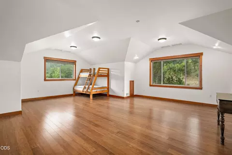 Bedroom - 22494 Jefferson Rd, Ashland, OR 97520 photo 6 of 6