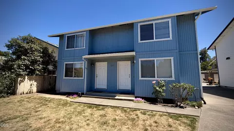 Exterior - 231 W Bolz Rd, Phoenix, OR 97535 photo 5 of 6