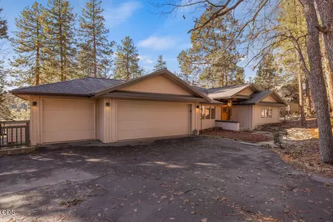 11138 Merganser Rd, Klamath Falls, OR 97601