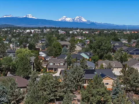 View/Area - 20825 Rorick Dr, Bend, OR 97701 photo 2 of 4