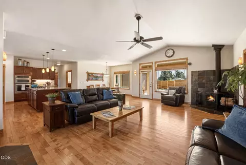 Other - 20825 Rorick Dr, Bend, OR 97701 photo 6 of 12