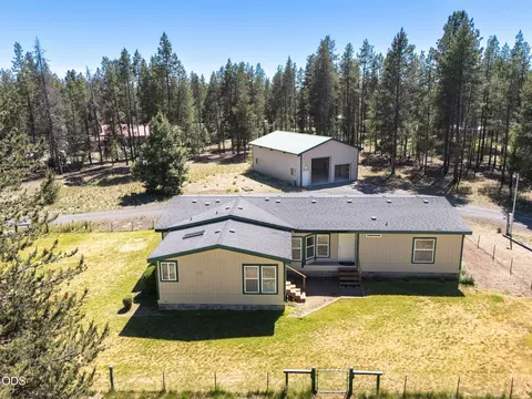 16115 Del Pino Dr, La Pine, OR 97739