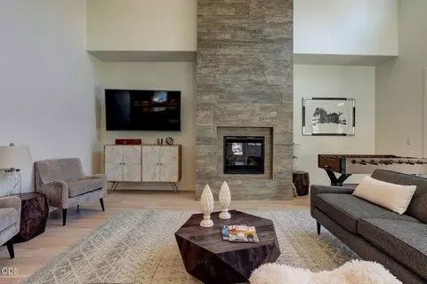 Other - 60457 Kangaroo Loop, Bend, OR 97702 photo 4 of 36