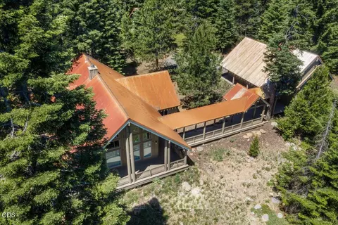 42256 Skiway Dr, Klamath Falls, OR 97601