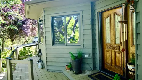 840 Shadow Hills Dr, Grants Pass, OR 97526