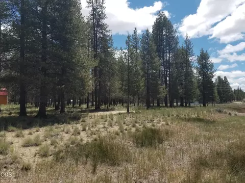8400 Birchwood Rd, La Pine, OR 97739