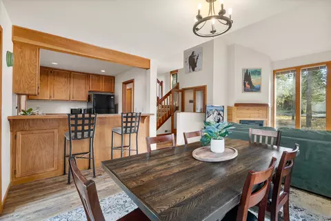 Dining - 17894 Red Cedar Ln, Sunriver, OR 97707 photo 2 of 3