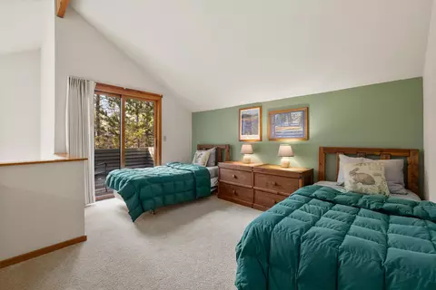 Bedroom - 17894 Red Cedar Ln, Sunriver, OR 97707 photo 3 of 6