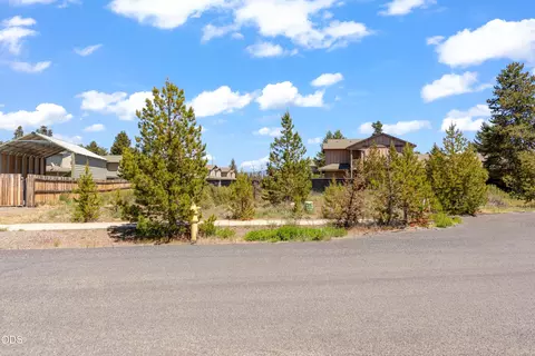 51374 Apache Tears Ct, La Pine, OR 97739 photo 8