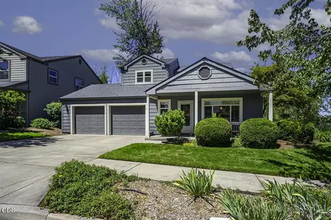 45 Brooks Ln, Ashland, OR 97520