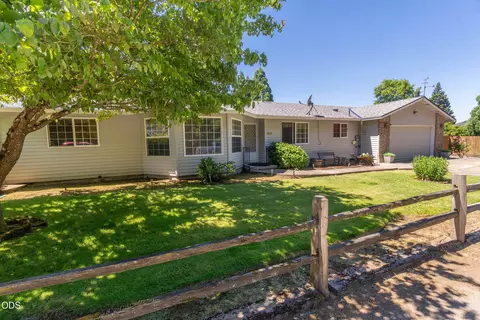 204 Miller St, Molalla, OR 97038 photo 2