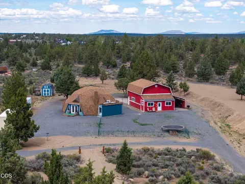 66928 Sagebrush Ln, Bend, OR 97703 photo 6