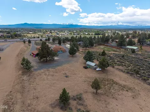 66928 Sagebrush Ln, Bend, OR 97703 photo 52
