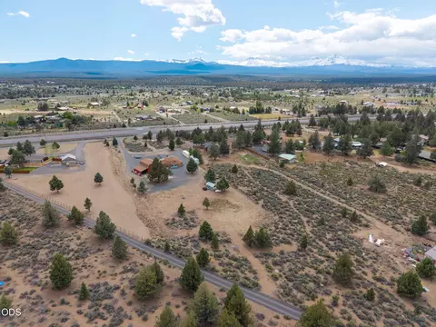 66928 Sagebrush Ln, Bend, OR 97703 photo 53