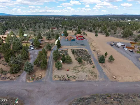 66928 Sagebrush Ln, Bend, OR 97703 photo 51